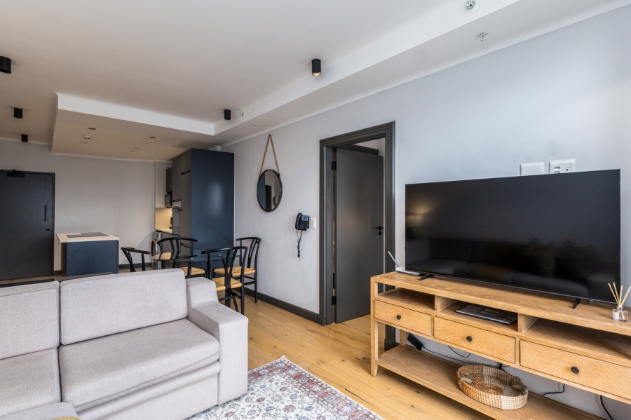 1 Bedroom Property for Sale in Green Point Western Cape